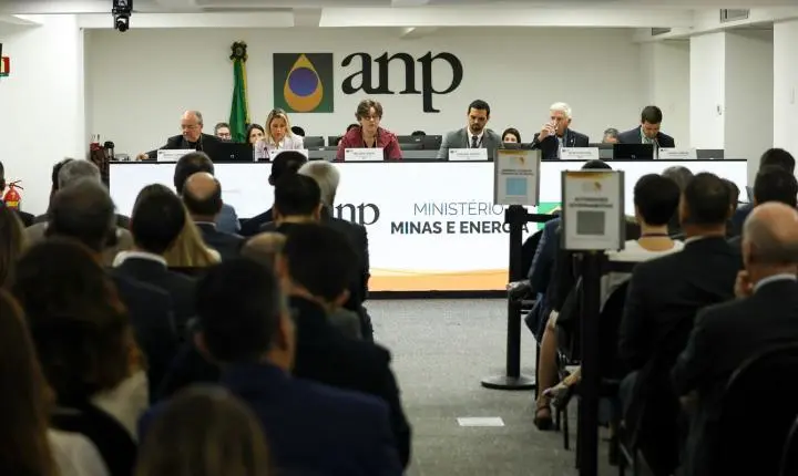 Novo leilão da ANP arrecada R$ 3 bilhões com a concessão de 49 blocos