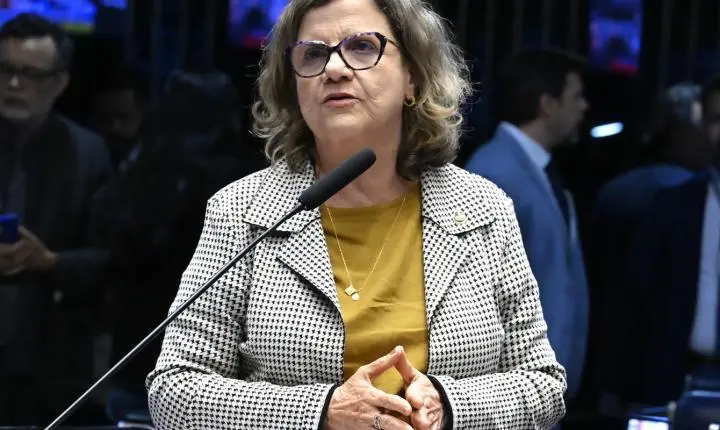 Lula escolhe Teresa Leitão para a liderança do governo no Senado