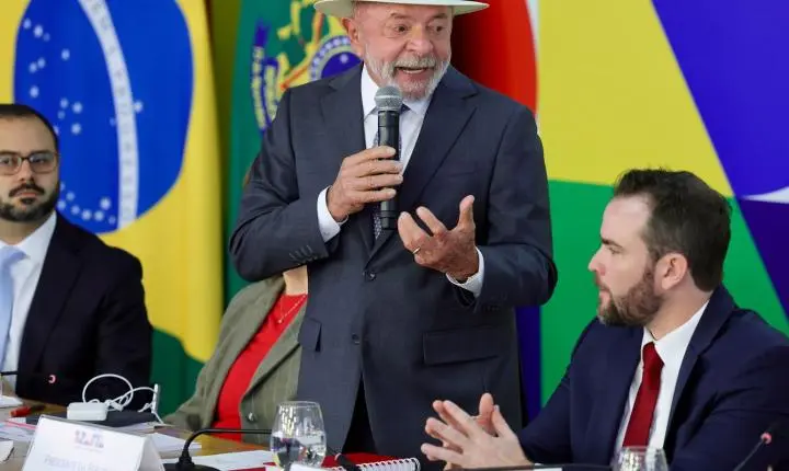Lula afirma que Desenrola Brasil aliviará a pressão financeira da população