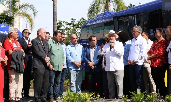 Lula cobra governador do Rio de Janeiro por ação contra milicianos
