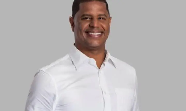 Marcelinho Carioca acusa ex-advogada de golpe; ela nega e alega extorsão