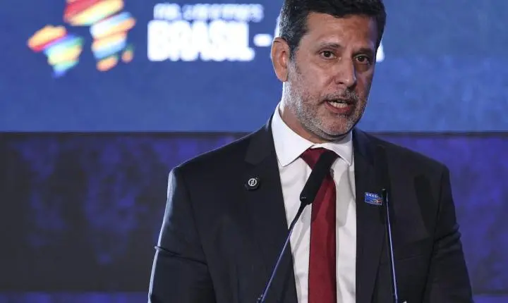 MEC aponta políticas na educação e EJA como chaves para a menor taxa de analfabetismo