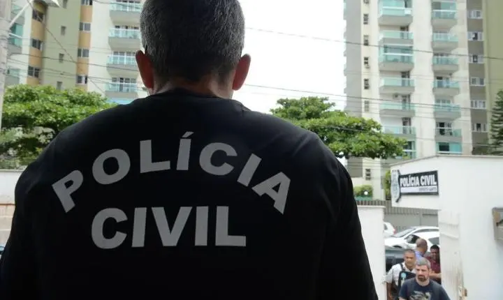Profissional de saúde e enfermeira são detidos por comercialização indevida de emagrecedores
