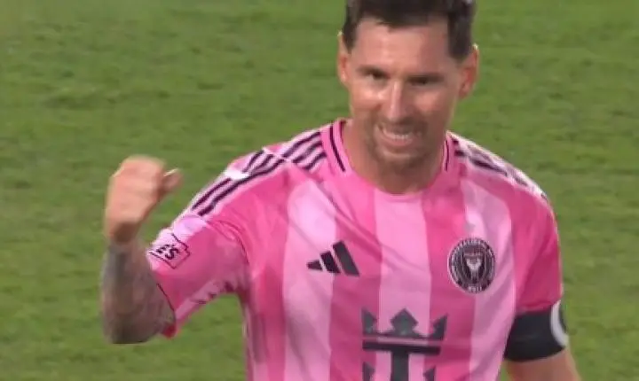 Messi se torna o segundo bilionário do futebol, atingindo a marca de US$ 1 bilhão