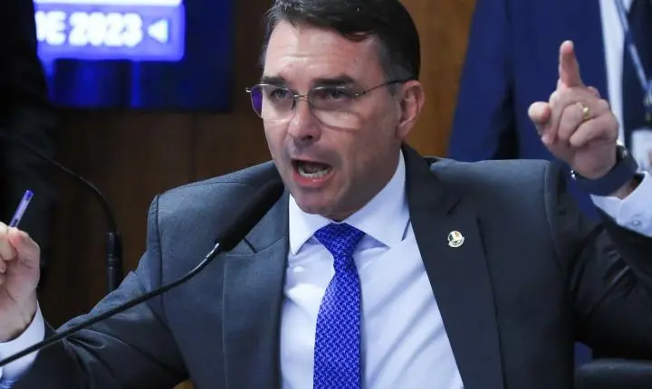 Partido Missão solicita ao TSE investigação sobre filiação falsa de Flávio Bolsonaro