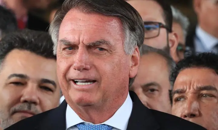Moraes permite que defesa de Bolsonaro acompanhe depoimento sobre arma
