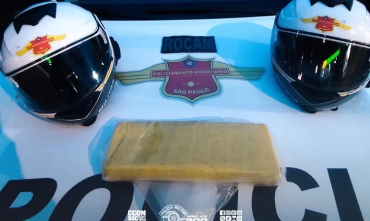 Motociclista é preso com 1 kg de maconha após fugir de abordagem na Rodovia dos Imigrantes