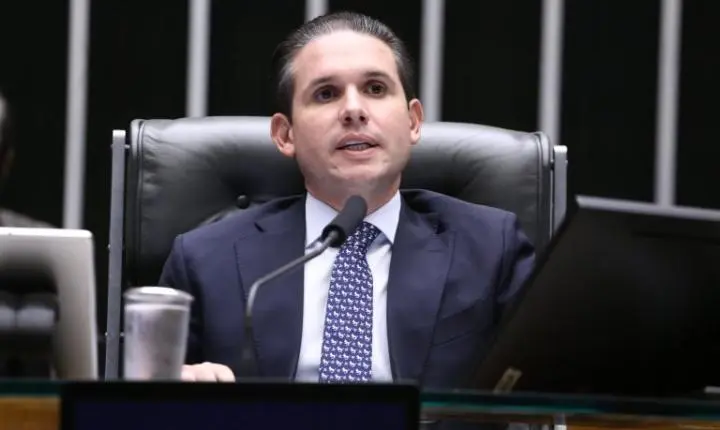 Motta planeja votação de PEC sobre financiamento da assistência social na próxima semana