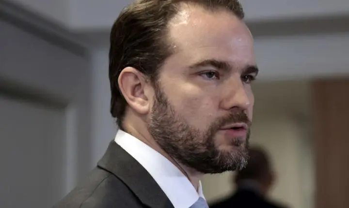 Novo Desenrola: Programa de renegociação de dívidas beneficia 6 milhões de pessoas, diz Dario Durigan