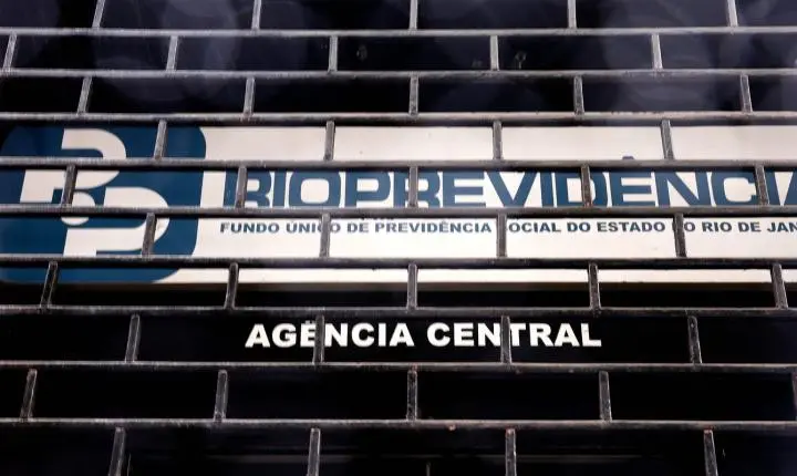 PF investiga Cláudio Castro na Operação Compliance Zero por aportes bilionários da RioPrevidência no Banco Master