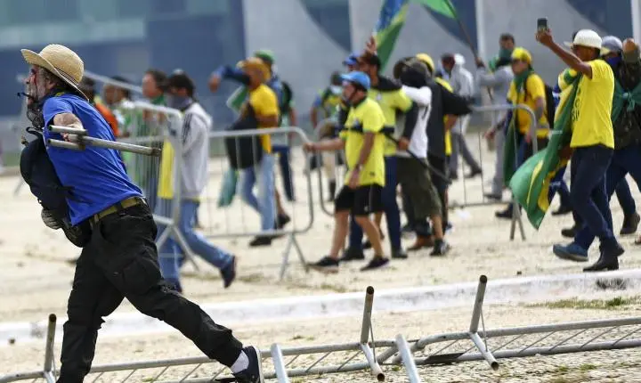 Entidades da sociedade civil repudiam anulação de veto ao PL da Dosimetria