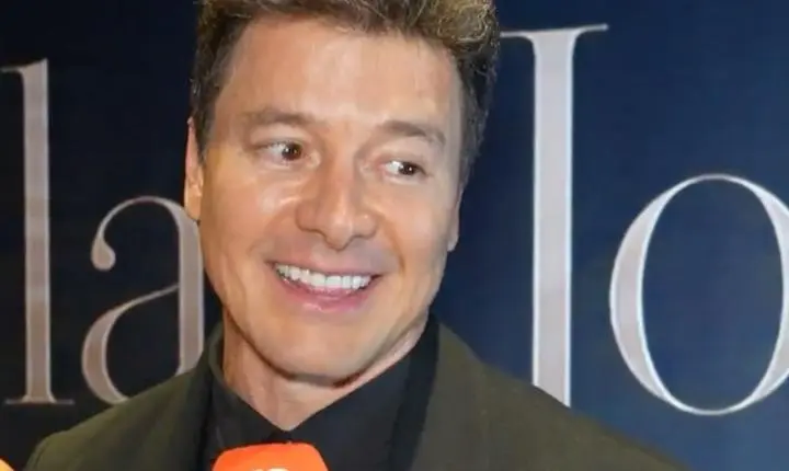 “Os desempregados também têm que se divertir”: Rodrigo Faro brinca ao curtir festa de Cela
