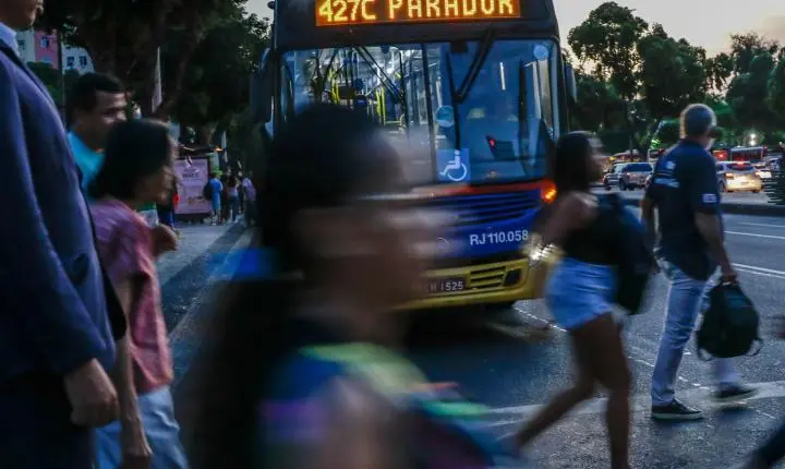 Como a solidão e o esgotamento aumentam a abstenção eleitoral no país