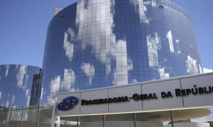 PGR deve avaliar citações a Alexandre de Moraes em dados da PF