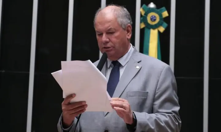 Câmara rejeita recurso do PT e aprova alteração no Código Florestal