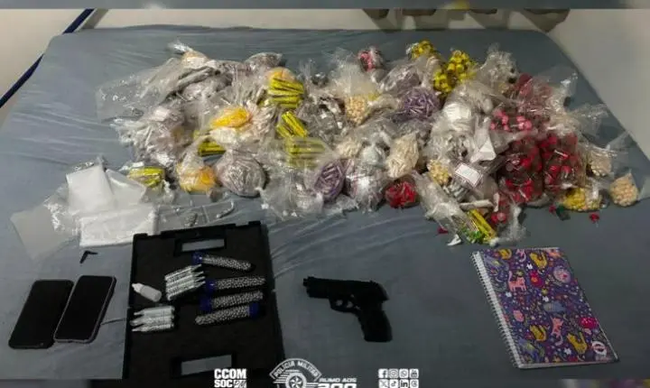 PM apreende drogas e simulacro de arma de fogo na zona leste de São Paulo