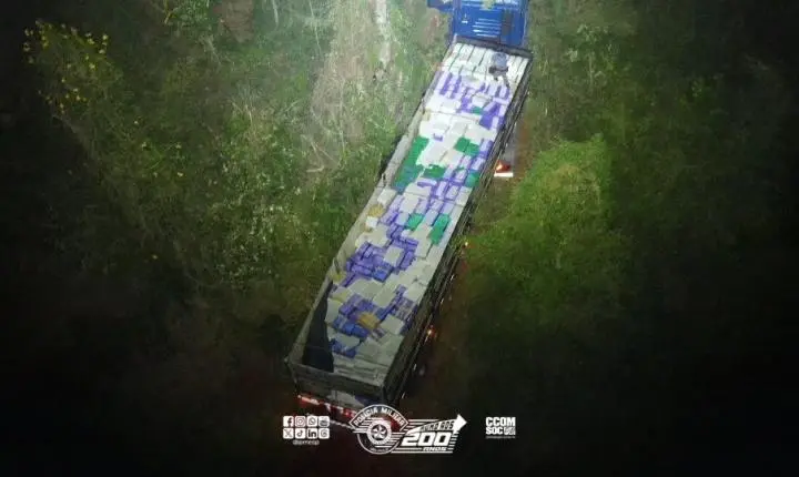 Polícia Militar apreende caminhão com drogas após perseguição em Paulo de Faria