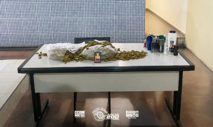Polícia Militar prende criminoso com quase 5 quilos de maconha em Jandira/SP