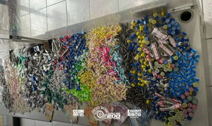 Polícia Militar prende traficante e apreende mais de 3,4 mil porções de drogas em Guarulhos.