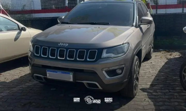 Polícia Militar recupera veículo furtado durante operação em Suzano.