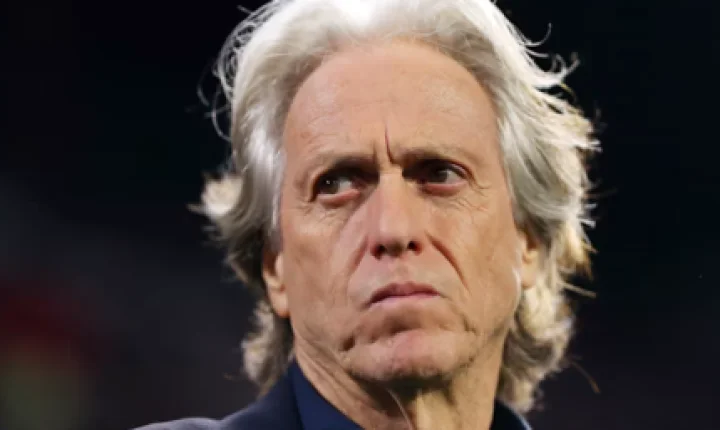 Portugal acelera conversas por Jorge Jesus para iniciar novo ciclo após queda na Copa