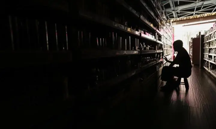 Como pedir ressarcimento por falta de luz após vendaval no Rio