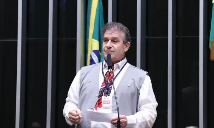 Projeto cria política para incentivar ciclovias em rodovias federais