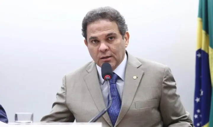 Projeto exige teor mínimo de fruta em produtos de açaí no país
