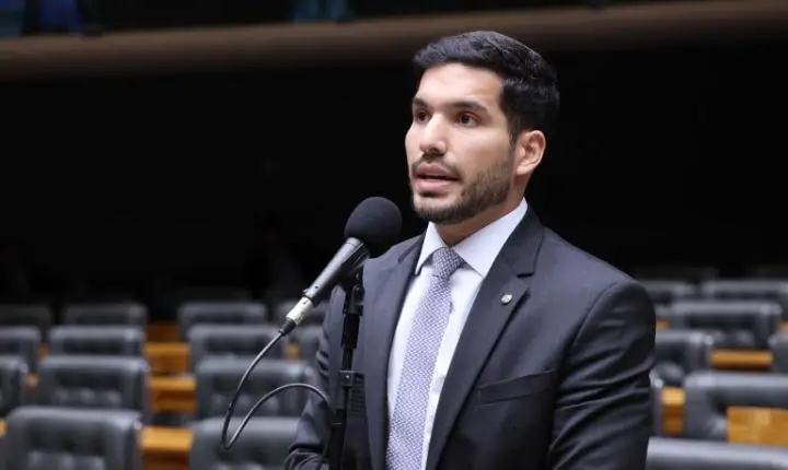 Proposta concede desconto em multas de trânsito para motoristas de aplicativo