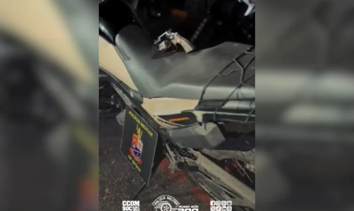 ROCAM prende dupla após tentativa de roubo e apreende revólver