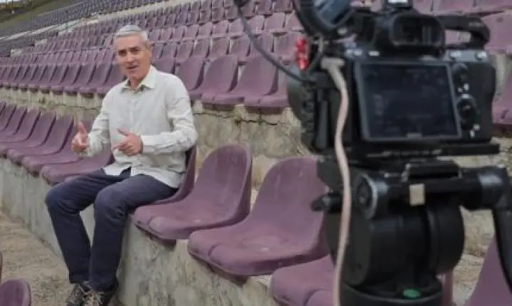 Série documental de Rodrigo Viana sobre craques do futebol ganha destaque no Globoplay