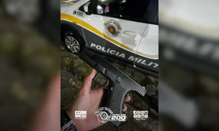 Simulacro de arma é apreendido durante fiscalização na rodovia em Juquiá/SP