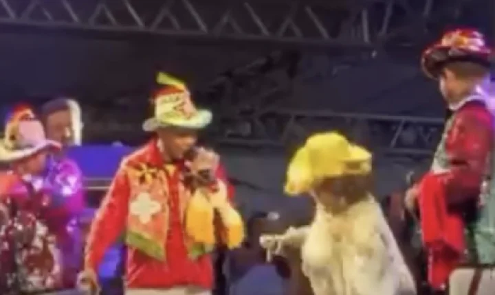 Susto no palco! Alcione cai durante show no Maranhão e é amparada pela produção