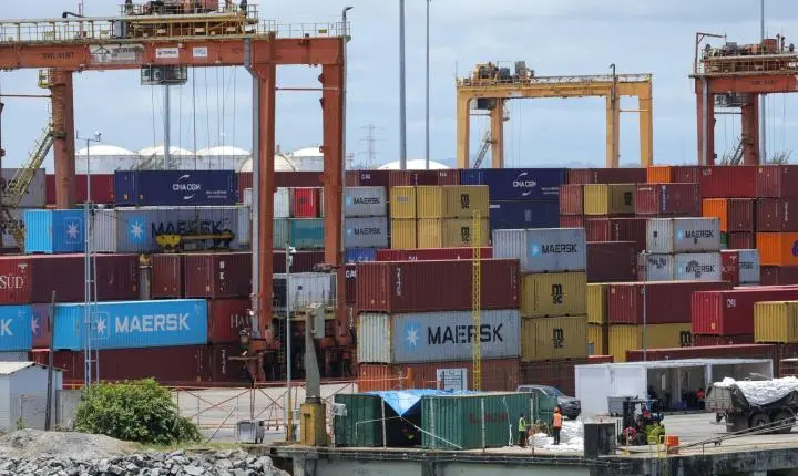 Novas tarifas dos EUA impactam US$ 6,6 bilhões em exportações do Brasil