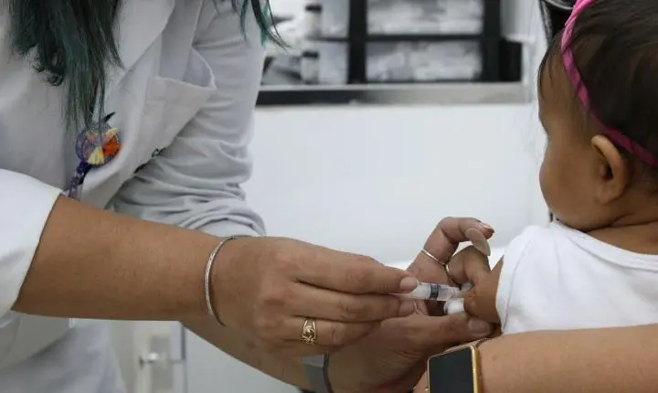Unicef alerta: 13,5 milhões de crianças não completam ciclo de vacina no primeiro ano de vida