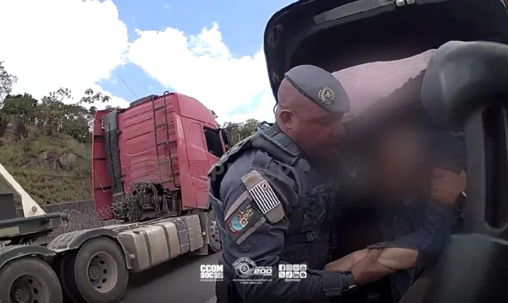 Vítima de sequestro é resgatada pela PM e três criminosos acabam presos na ação