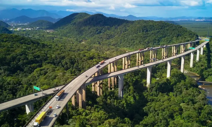 Brasil precisa dobrar investimento em infraestrutura para zerar déficit