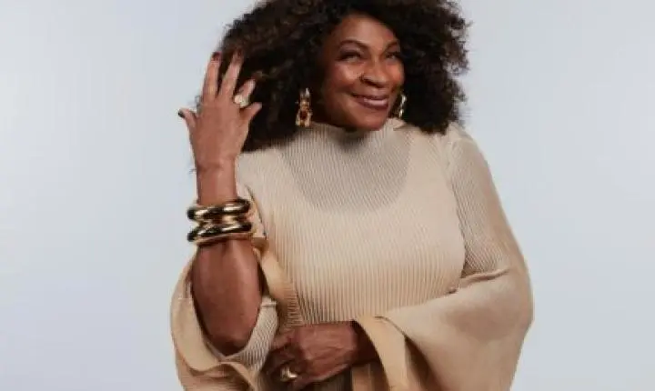 Zezé Motta será homenageada por mulheres do samba em evento no Brasil e exterior